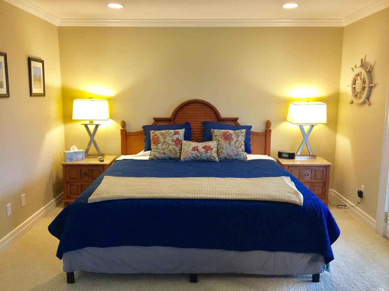 The B & B At Queenslake Midway 外观 照片