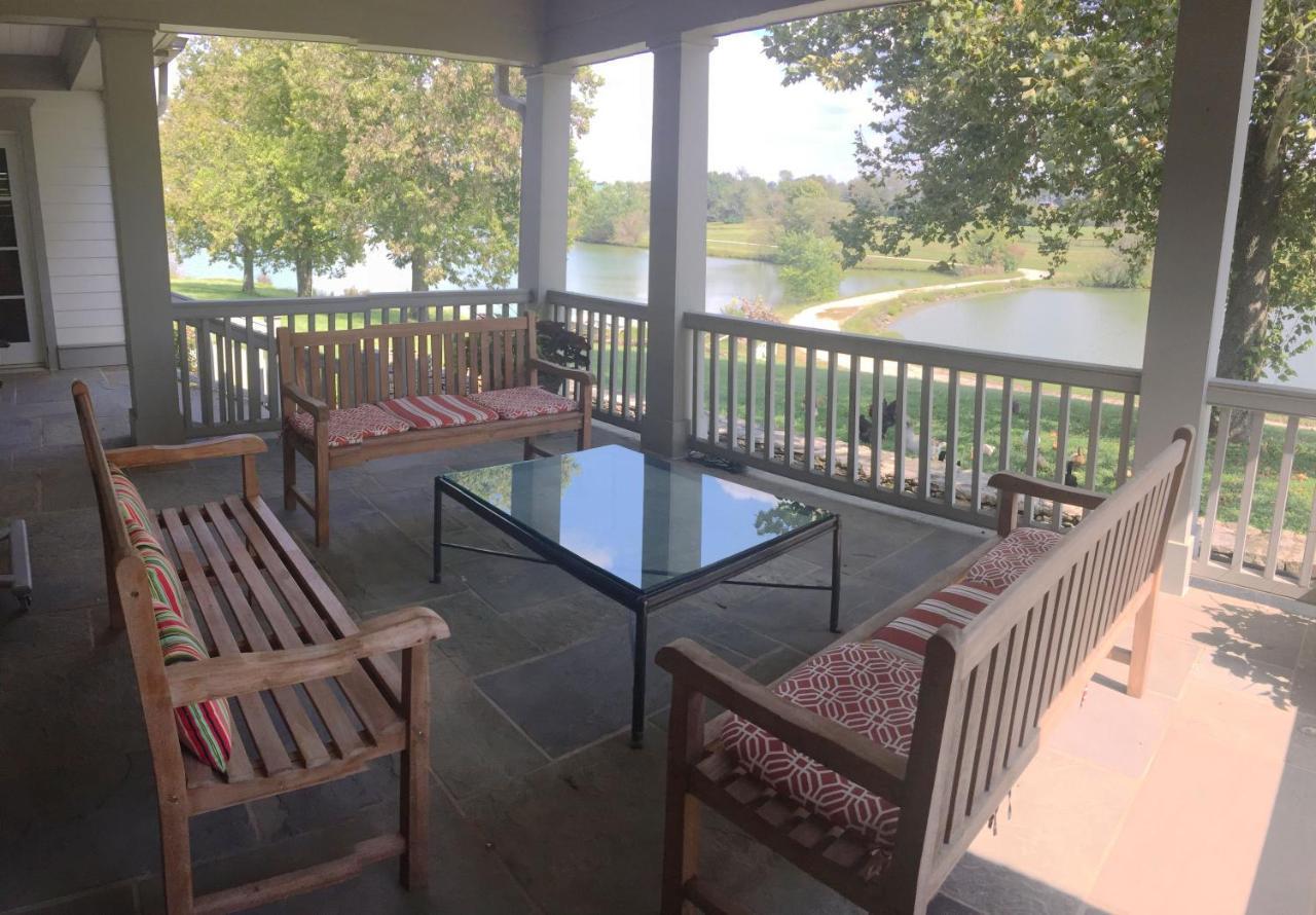 The B & B At Queenslake Midway 外观 照片